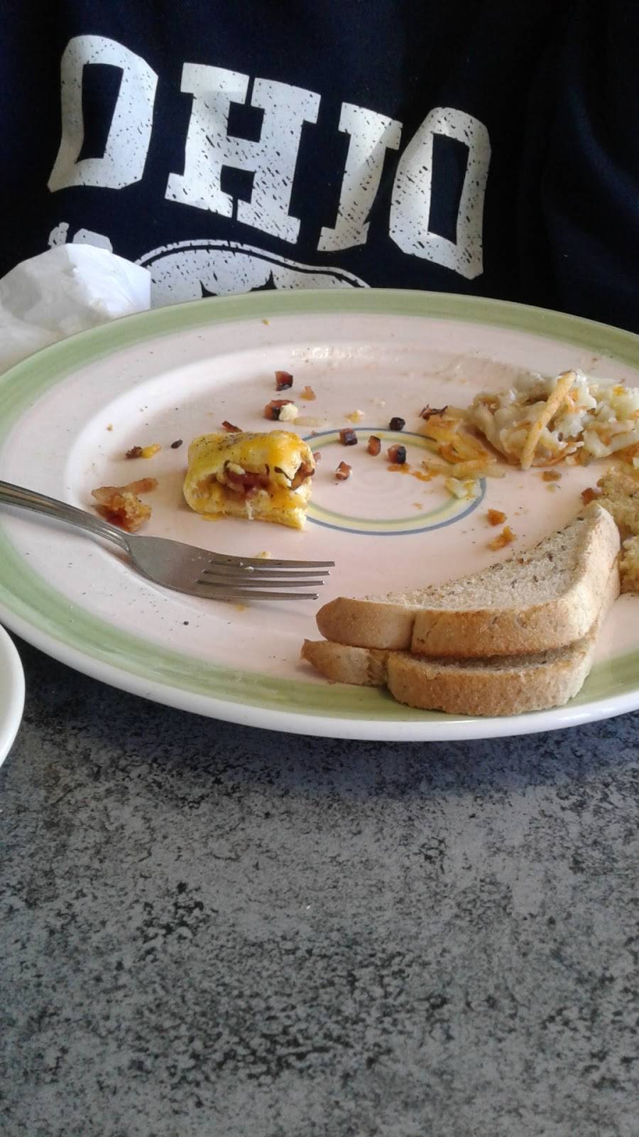 Cruisers Restaurant | restaurant | 810 Bank St, Lodi, OH 44254, USA | 3309482100 OR +1 330-948-2100