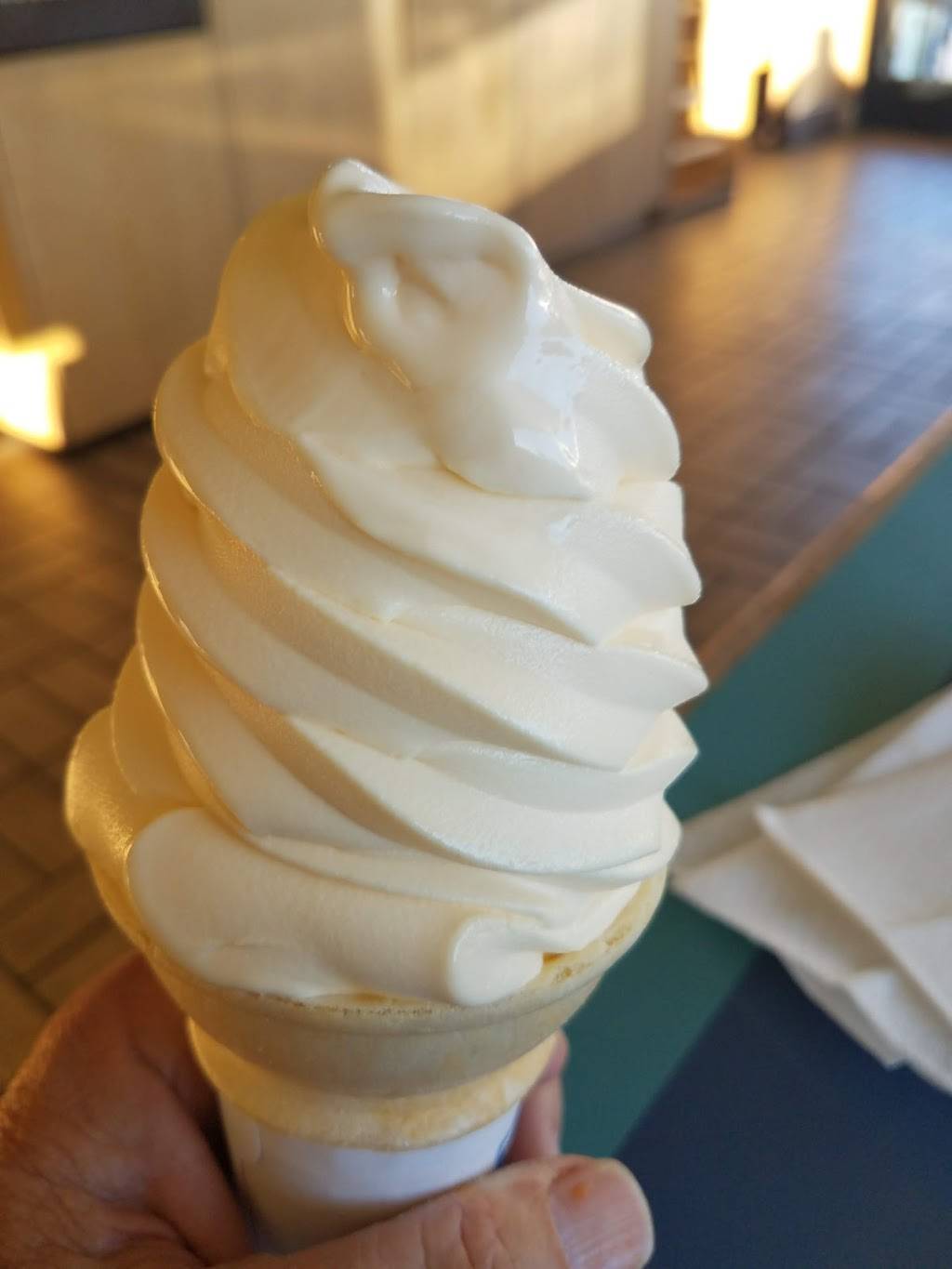 Fosters Freeze | restaurant | 31754 Castaic Rd, Castaic, CA 91384, USA | 6612570302 OR +1 661-257-0302