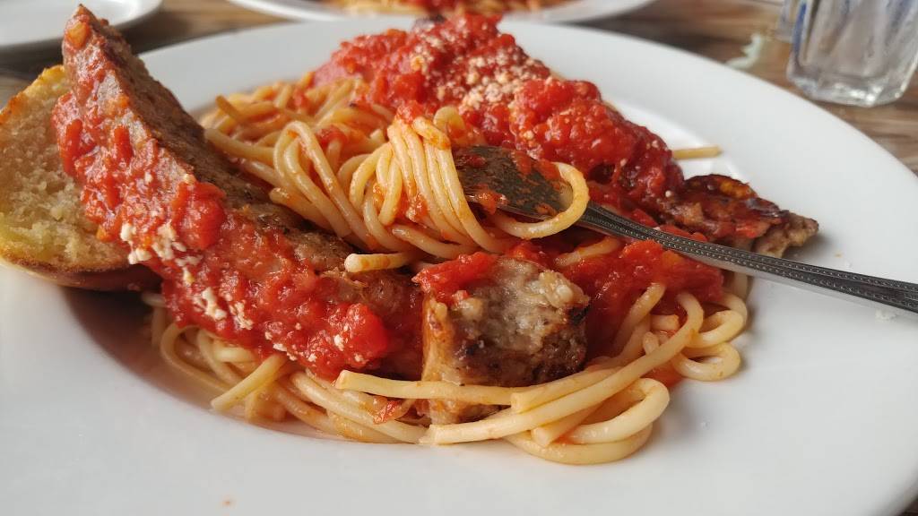 Vinnys Pizza and Italian Grill | restaurant | 10019 MD-346, Berlin, MD 21811, USA | 4103903713 OR +1 410-390-3713