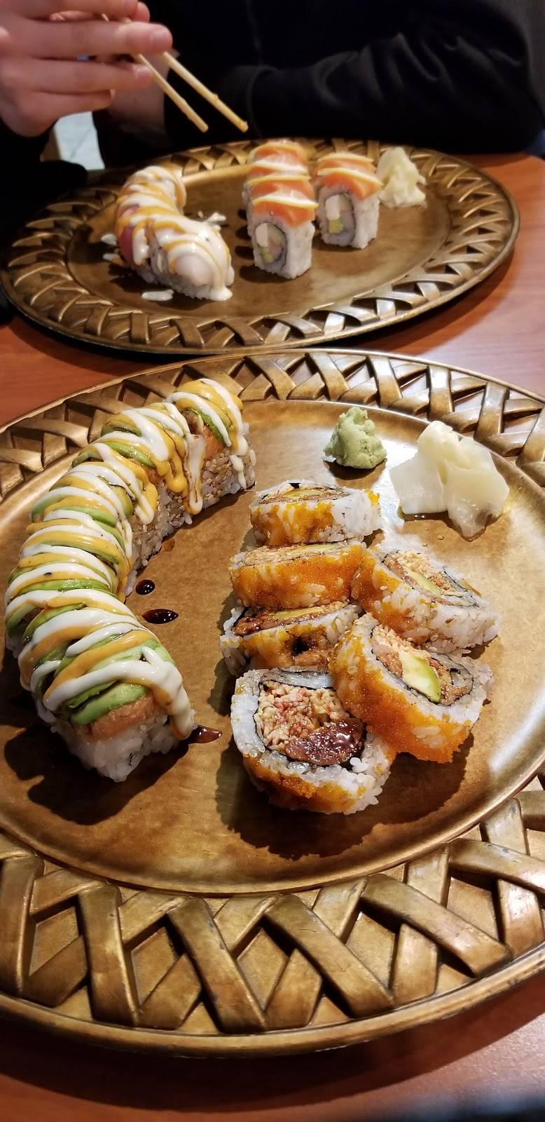 Sushi Q | restaurant | 16052 Eureka Rd, Southgate, MI 48195, USA | 7343182990 OR +1 734-318-2990