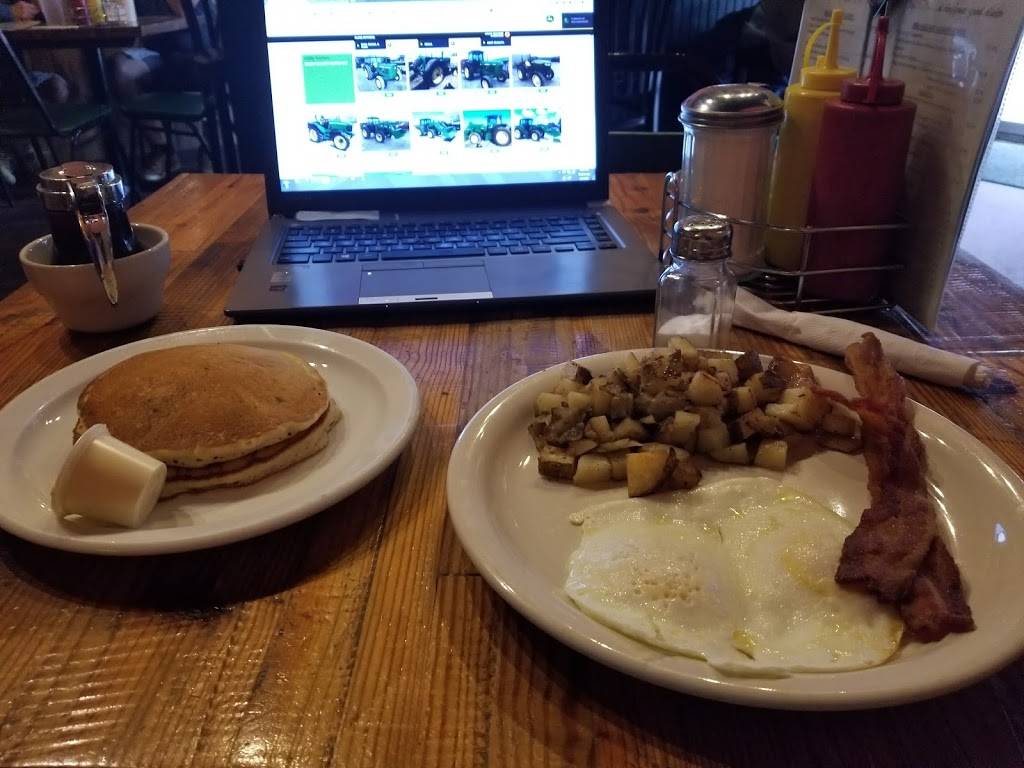 Buddys Place | restaurant | 18 W Cross Main St, New Castle, KY 40050, USA | 5028450909 OR +1 502-845-0909