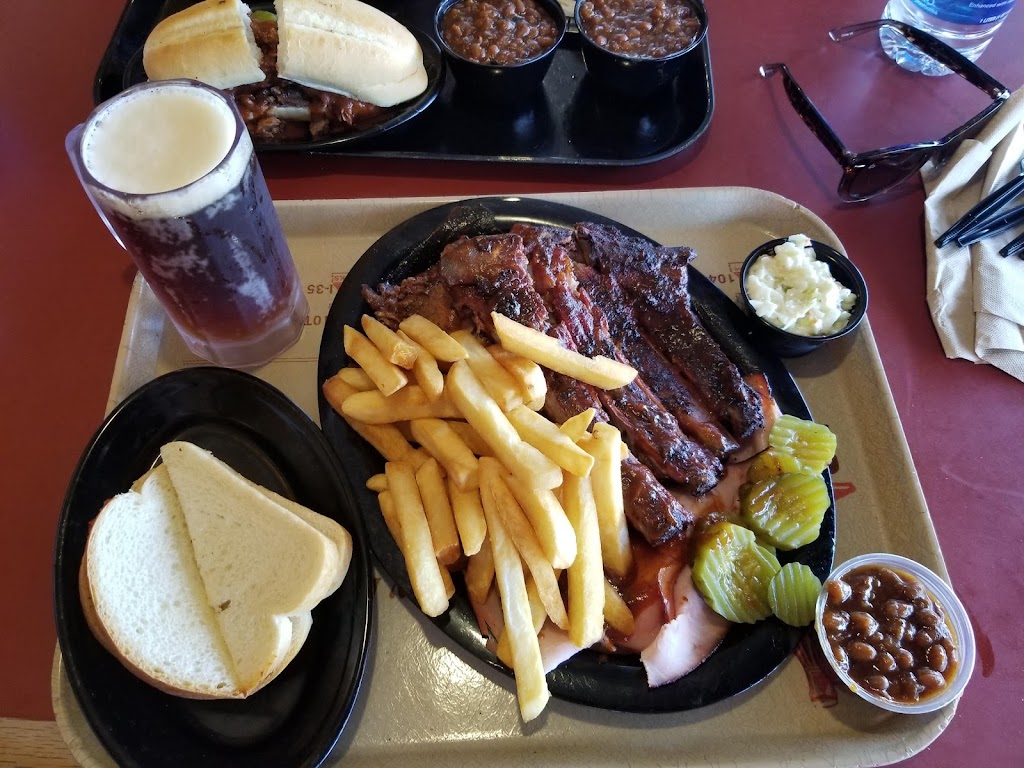 Gates Bar-B-Q | restaurant | 1221 Brooklyn Ave, Kansas City, MO 64127, USA | 8164833880 OR +1 816-483-3880