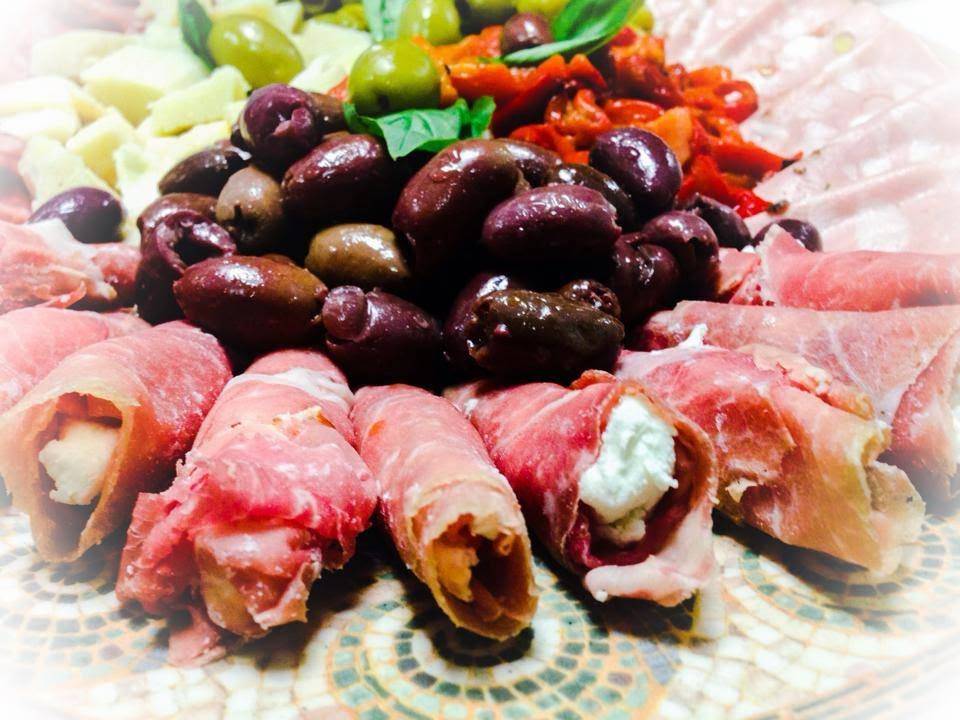 Edison Pizza & Italian Restaurant | restaurant | 2303 Woodbridge Ave # 10, Edison, NJ 08817, USA | 7329851733 OR +1 732-985-1733