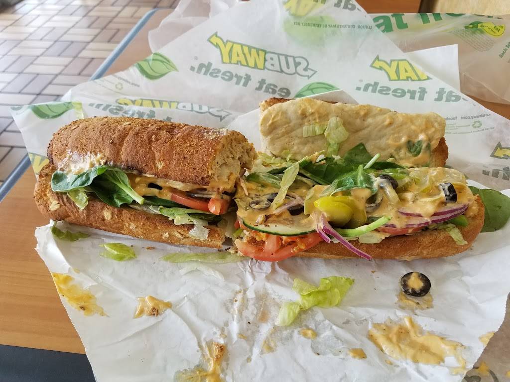 Subway | restaurant | 7800 Long Point Rd, Houston, TX 77055, USA | 7136882022 OR +1 713-688-2022
