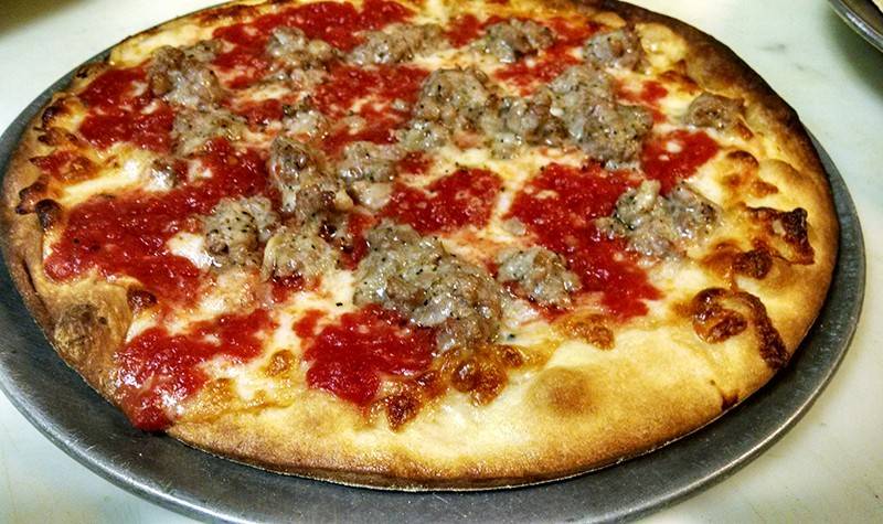 Luigi Pizza | restaurant | 10402 Atlantic Ave, Jamaica, NY 11416, USA | 7184414434 OR +1 718-441-4434