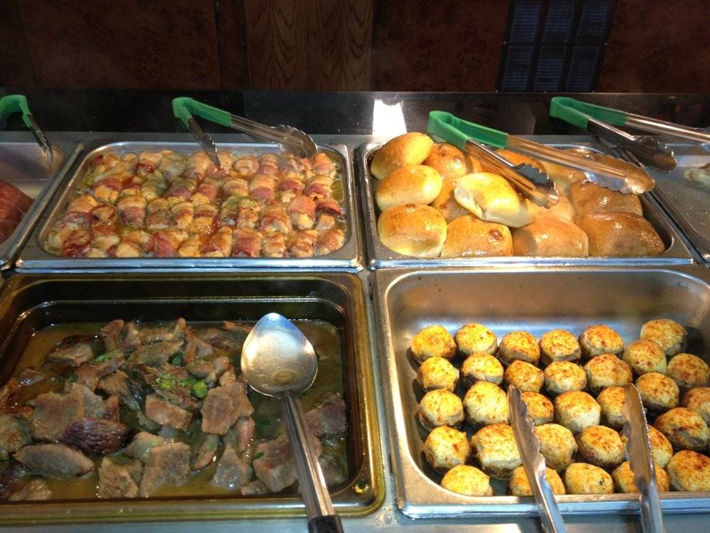 Grand Century Buffet | restaurant | 1 Padanaram Rd # 27, Danbury, CT 06811, USA | 2032050581 OR +1 203-205-0581