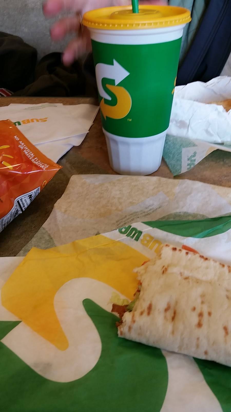 Subway Restaurants | restaurant | 601 E Lyons St, Marissa, IL 62257, USA | 6182951900 OR +1 618-295-1900