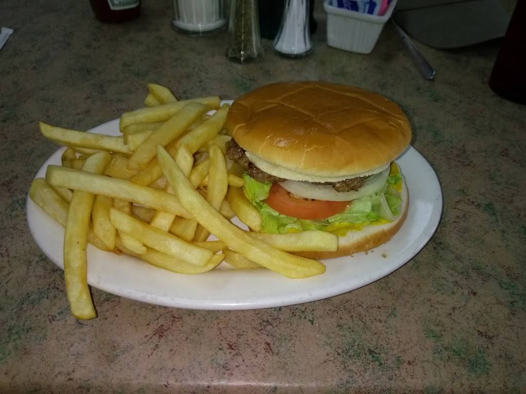 The Landing | restaurant | 868 Seamons Rd, Rock Island, TN 38581, USA | 9316862603 OR +1 931-686-2603