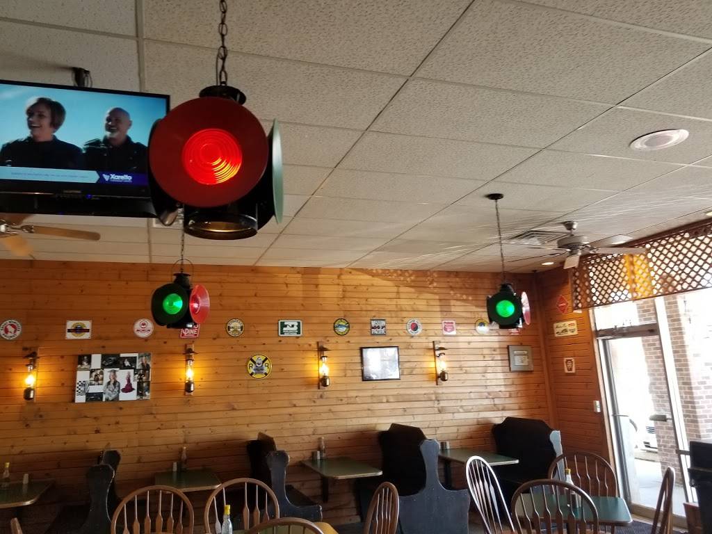 Liebers Boxcar Express | meal takeaway | 1974 N Henderson St, Galesburg, IL 61401, USA | 3093434626 OR +1 309-343-4626