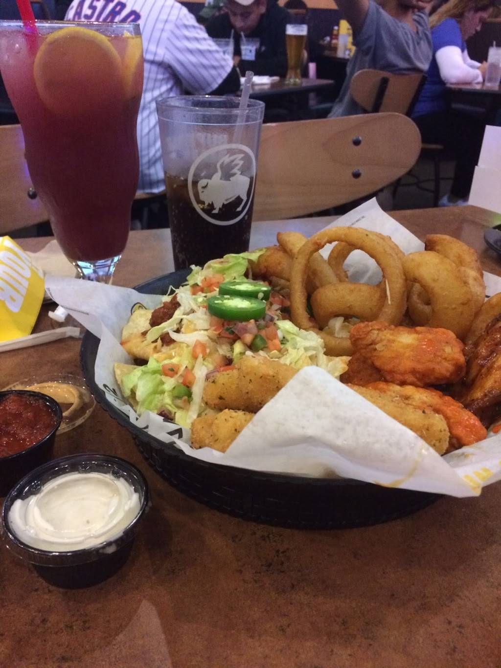 Buffalo Wild Wings | restaurant | 111 Chicago Ridge Mall Drive, F15, Chicago Ridge, IL 60415, USA | 7084249464 OR +1 708-424-9464