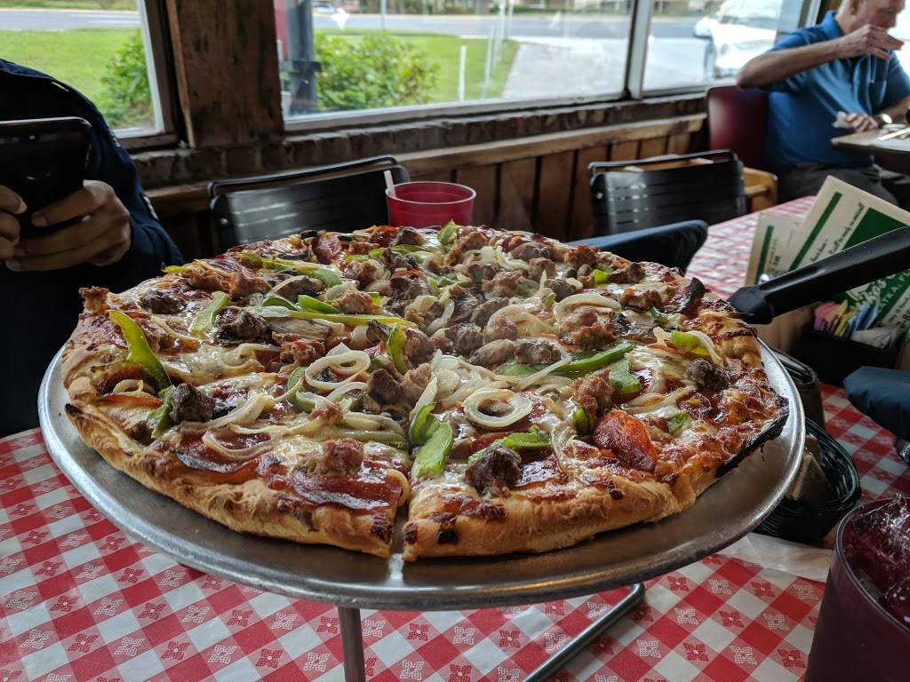 Nikos Pizza | restaurant | 804 FL-19, Palatka, FL 32177, USA | 3863288559 OR +1 386-328-8559