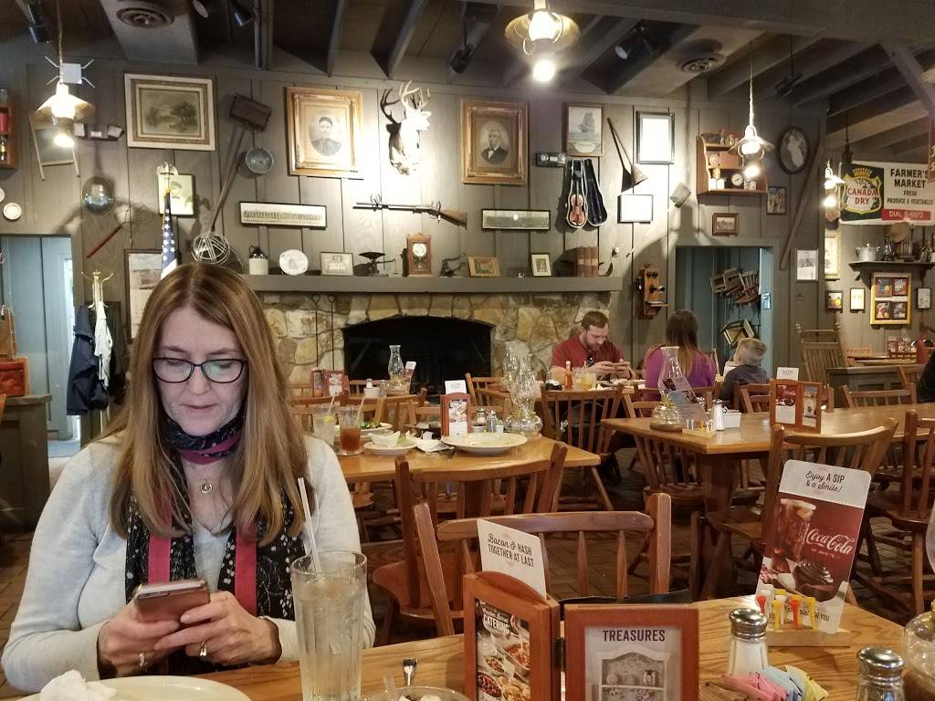Cracker Barrel Old Country Store | restaurant | 1880 State Rd. 60 E, Valrico, FL 33594, USA | 8136620607 OR +1 813-662-0607