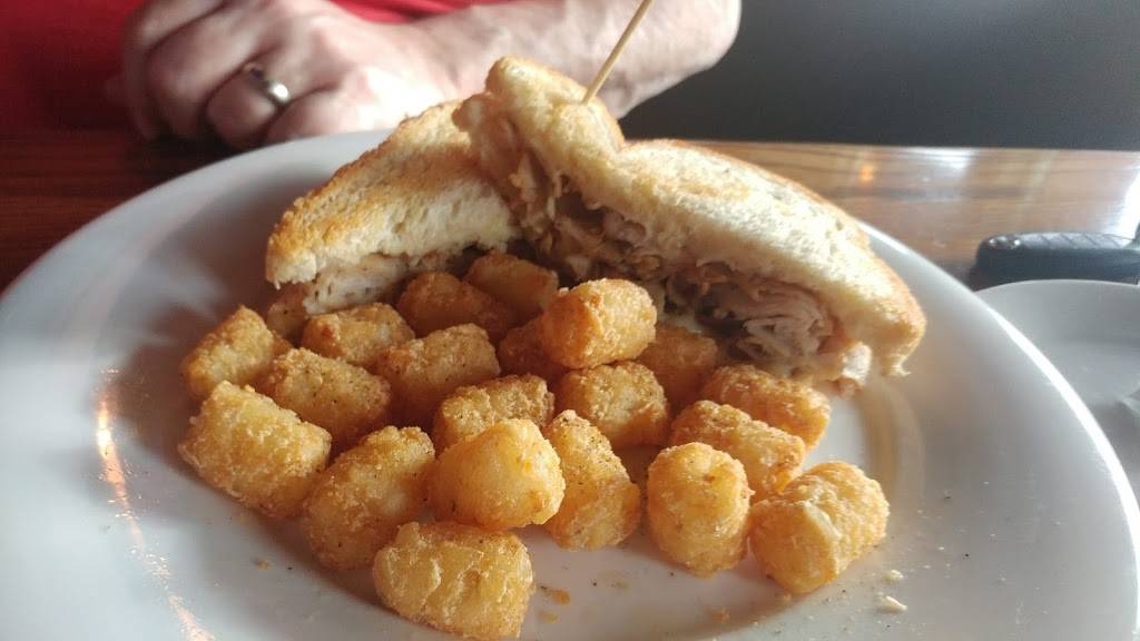 Hickory Tavern | restaurant | 2982 N Center St, Hickory, NC 28601, USA | 8283222699 OR +1 828-322-2699