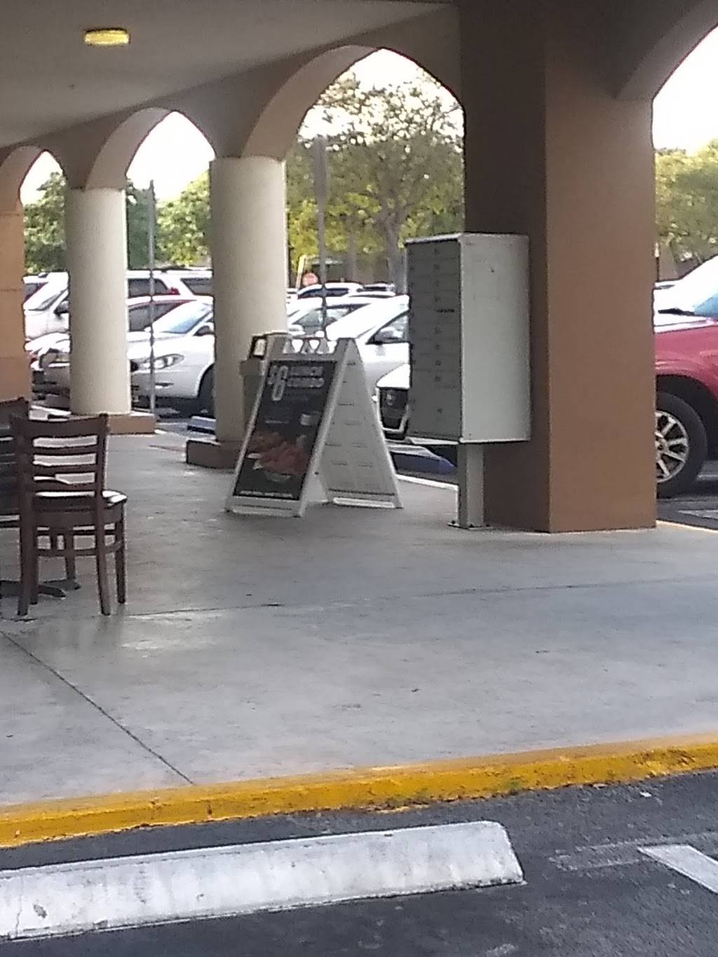 Wingstop | restaurant | 2575 S, US-1, Fort Pierce, FL 34982, USA | 7722421064 OR +1 772-242-1064