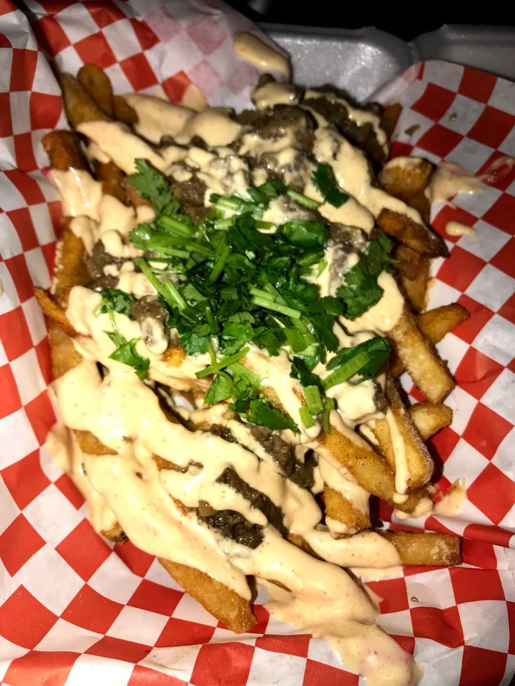 Spicy Dog | meal takeaway | 3224 Yoakum Blvd, Houston, TX 77006, USA | 7135882849 OR +1 713-588-2849