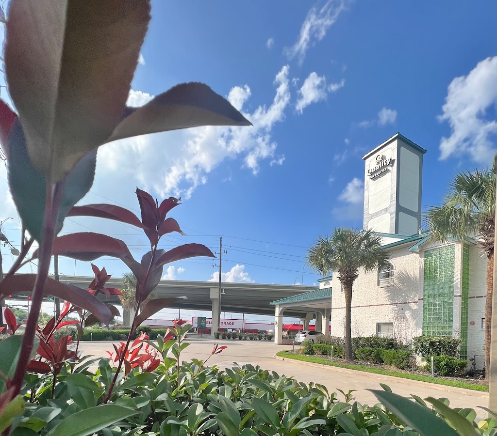 Quality Inn & Suites Houston Northwest | cafe | 13371 FM-1960 Rd. WEST, 19948 Hempstead Rd, Houston, TX 77065, USA | 2818074007 OR +1 281-807-4007