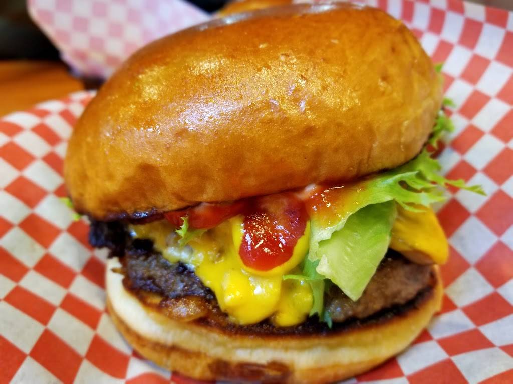 Taystees Burgers | restaurant | 10419 Ford Rd, Dearborn, MI 48126, USA | 3137246535 OR +1 313-724-6535