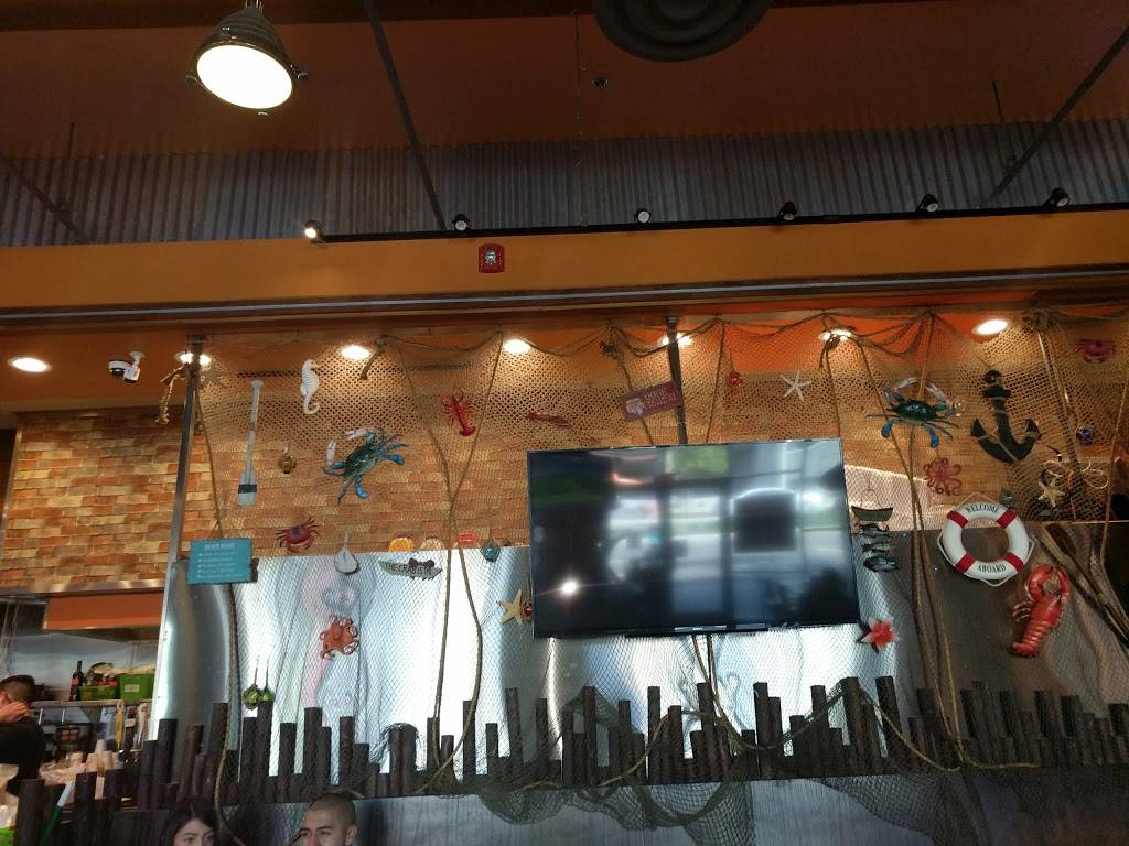 Stinkin Crawfish of Downey | restaurant | 4810, 8240 Firestone Blvd, Downey, CA 90241, USA | 5628620028 OR +1 562-862-0028