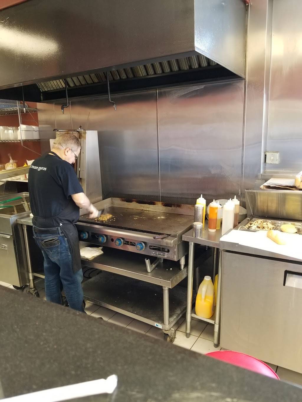 Emilios Philly Cheesesteak | restaurant | 14600 South La Grange Road, Orland Park, IL 60462, USA | 7089664648 OR +1 708-966-4648