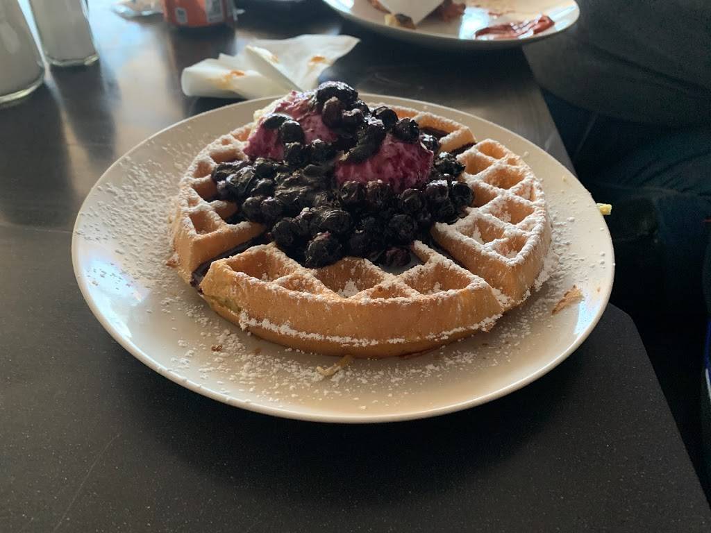 Angry Egg | restaurant | 8536 W Lawrence Ave, Norridge, IL 60706, USA | 7086955167 OR +1 708-695-5167