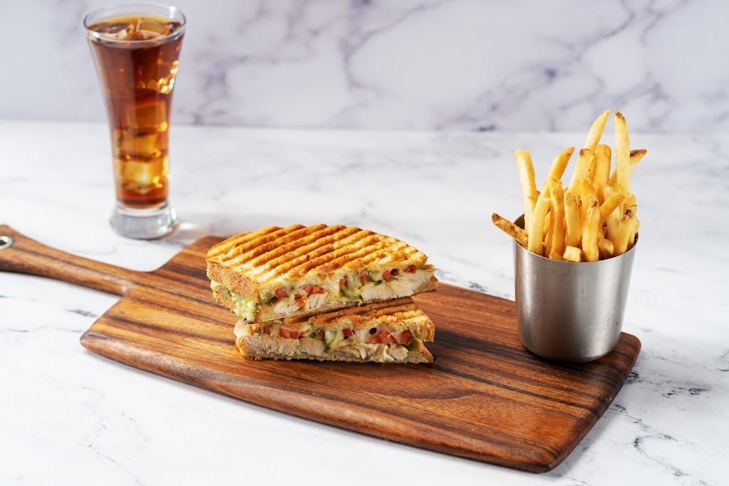 The Brass Fork | restaurant | 4111 Boulder Hwy, Las Vegas, NV 89121, USA | 7024327703 OR +1 702-432-7703