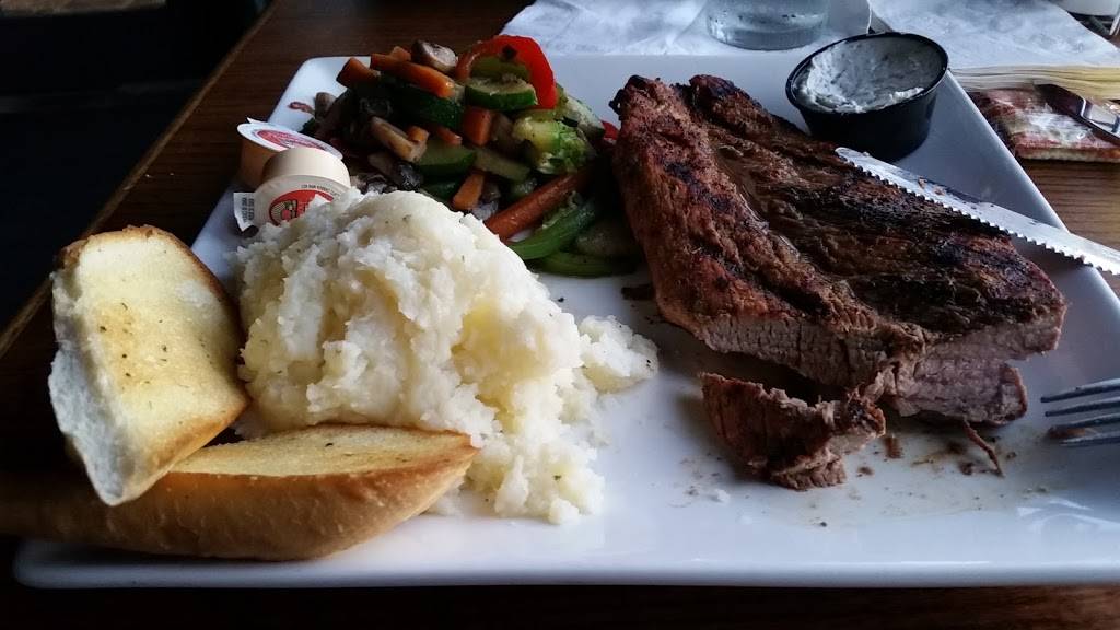 Rileys Pub | restaurant | 251 George St N, Peterborough, ON K9J 3G9, Canada | 7057500375 OR +1 705-750-0375