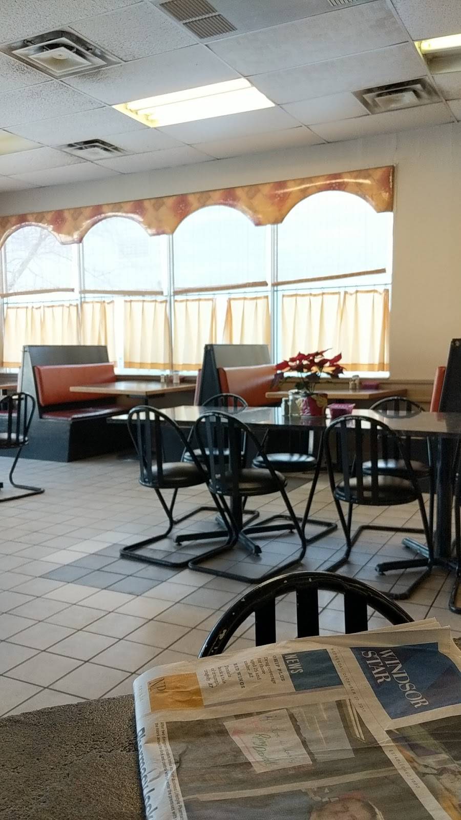 Spoonz Inc | restaurant | 292 Talbot St N, Essex, ON N8M 2E1, Canada | 5197766248 OR +1 519-776-6248