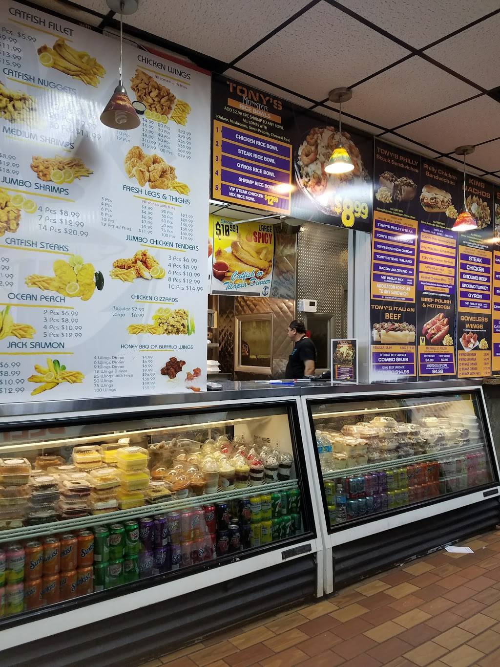 Sharks Fish & Tonys Steak | restaurant | 805 W 111th St, Chicago, IL 60643, USA | 7737859700 OR +1 773-785-9700