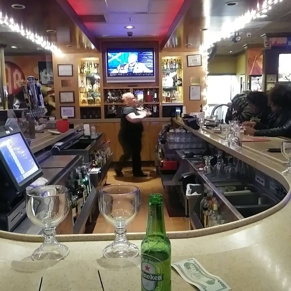 Applebees Grill + Bar | restaurant | 991 Beards Hill Rd, Aberdeen, MD 21001, USA | 4102737846 OR +1 410-273-7846