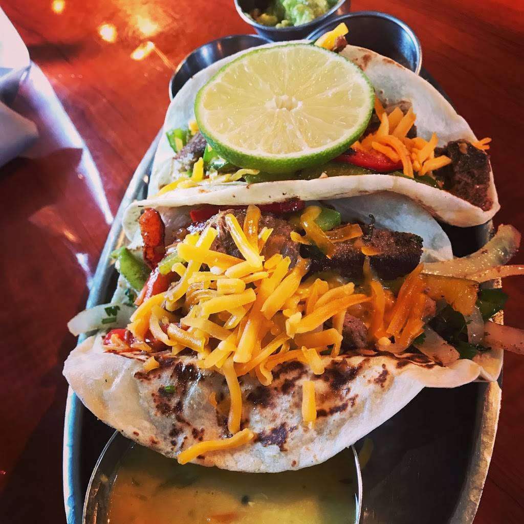 Nasha | restaurant | 1614 E 7th St, Austin, TX 78702, USA | 5123502919 OR +1 512-350-2919