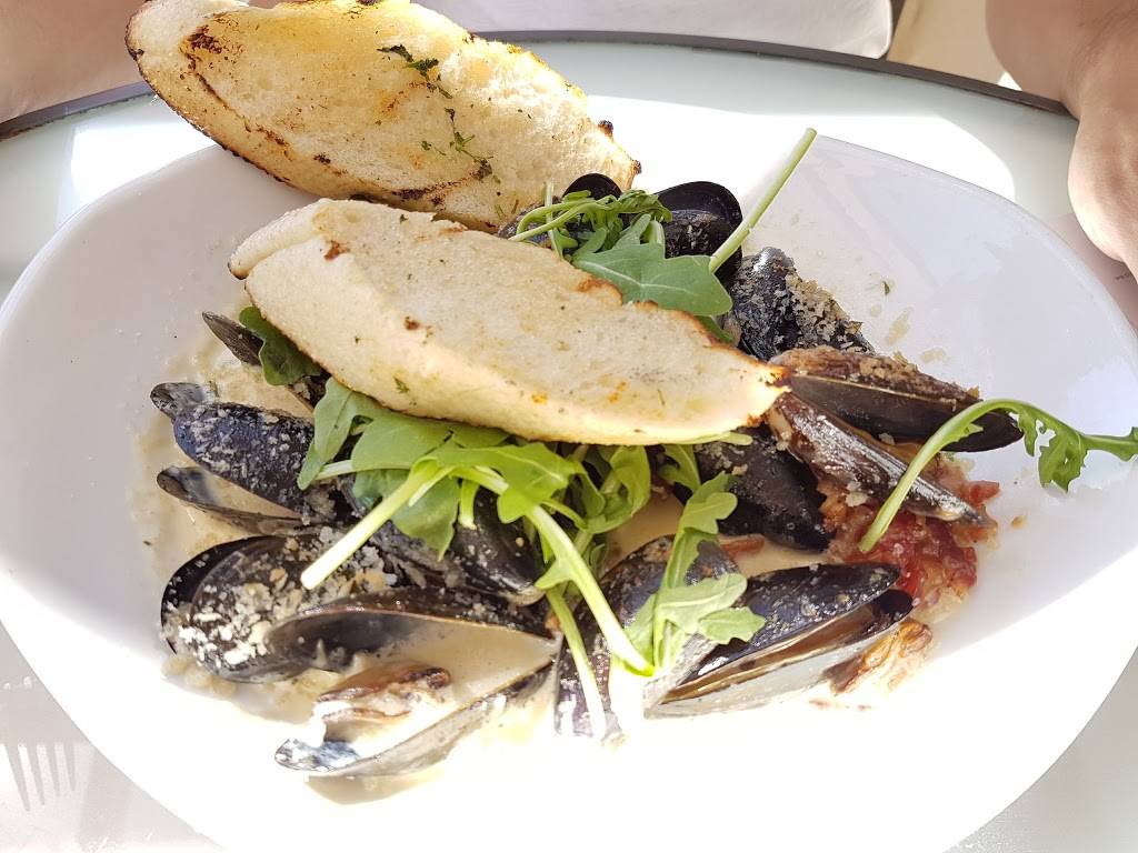 Edgewater Grill | restaurant | 861 W Harbor Dr, San Diego, CA 92101, USA | 6192327581 OR +1 619-232-7581