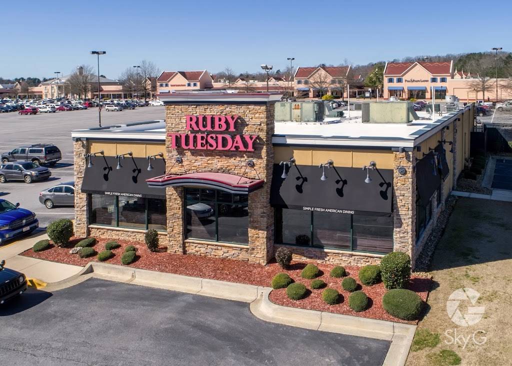 Ruby Tuesday | restaurant | 796 GA-400, Dawsonville, GA 30534, USA | 7062162333 OR +1 706-216-2333