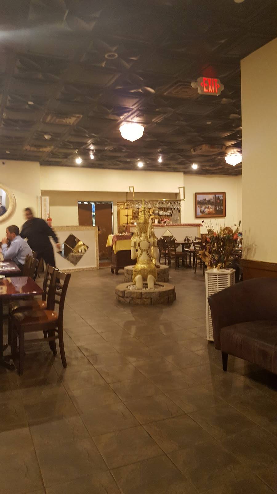 Summit Thai Cuisine | restaurant | 34 Maple St, Summit, NJ 07901, USA | 9082731122 OR +1 908-273-1122