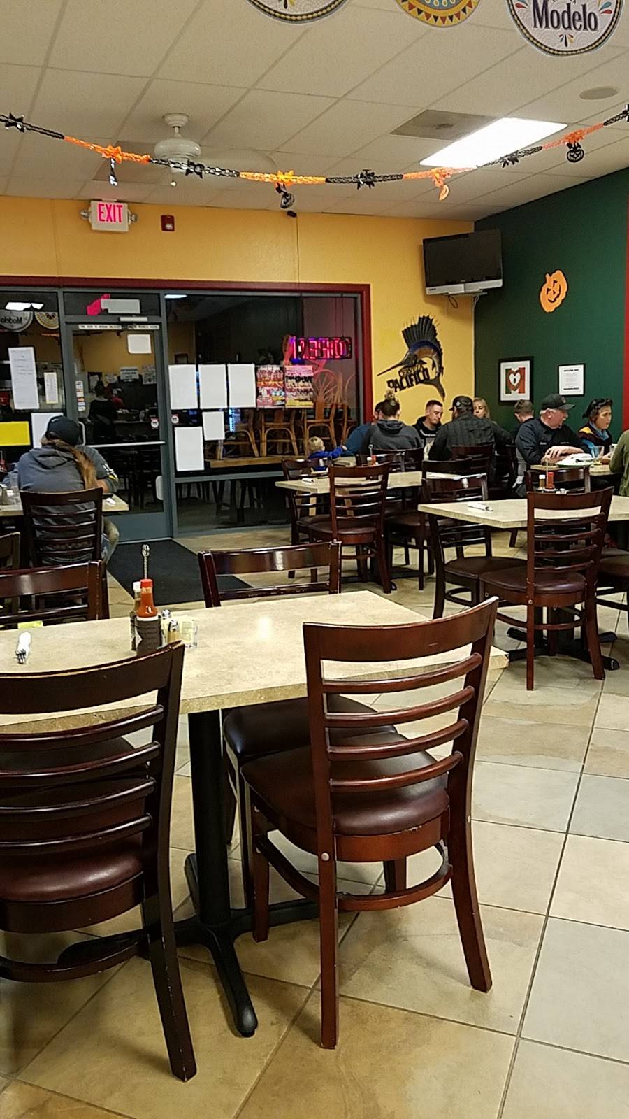 El Molcajete | restaurant | 1129 S Cloverdale Blvd, Cloverdale, CA 95425, USA | 7078944495 OR +1 707-894-4495