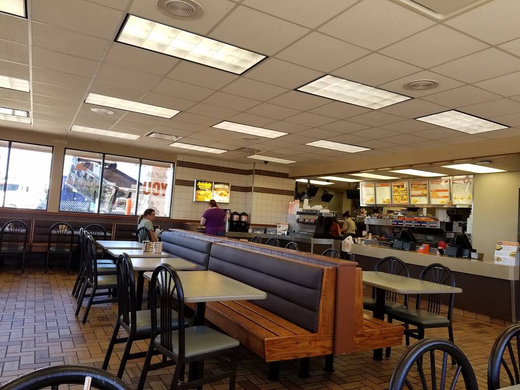 Whataburger | restaurant | 410 S Loop 12, Irving, TX 75060, USA | 9724385322 OR +1 972-438-5322