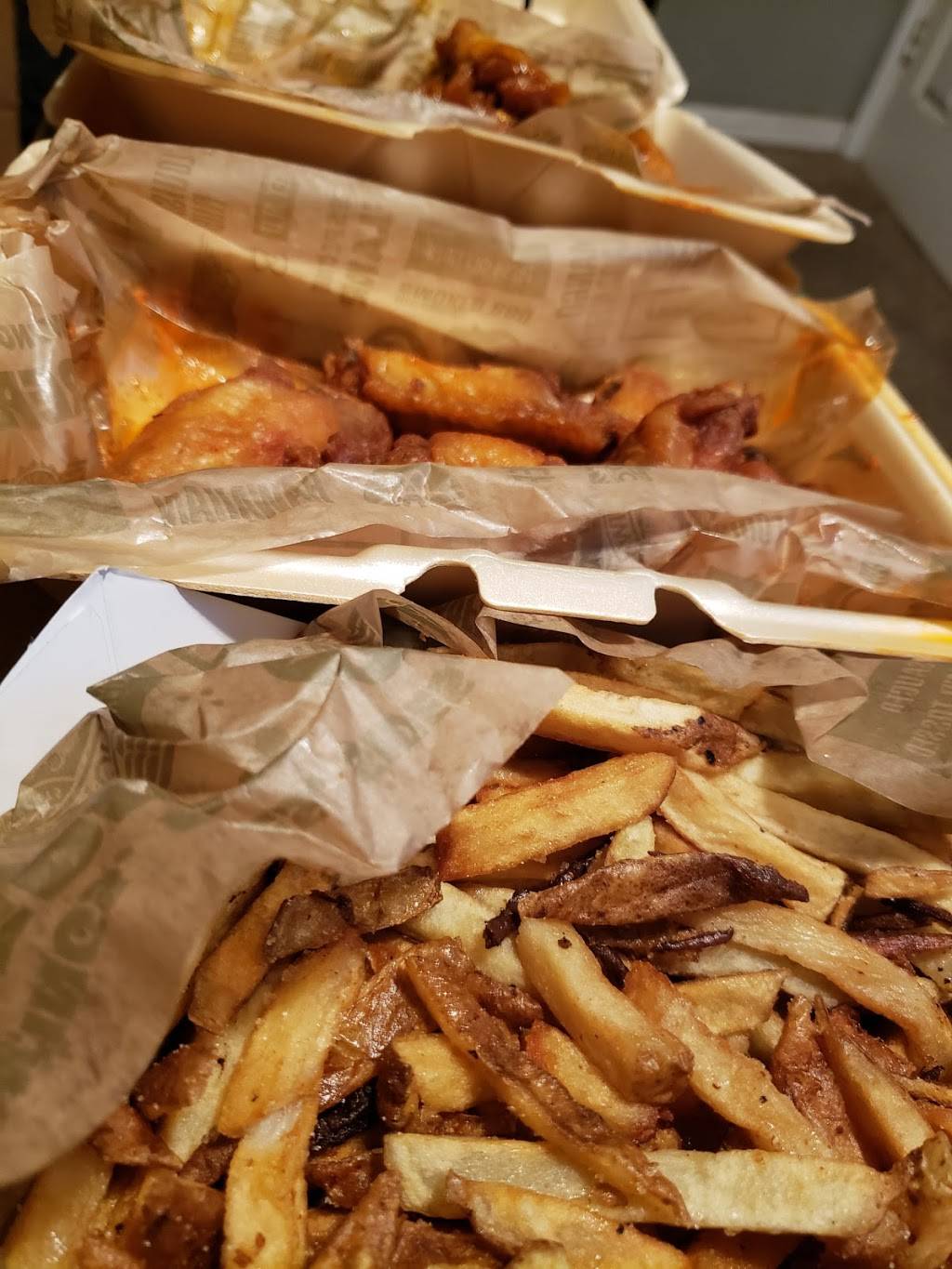 Wingstop | meal delivery | 1988 W 11th St, Tracy, CA 95376, USA | 2098369464 OR +1 209-836-9464