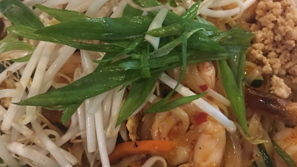 Thai Basil Signature Ahwatukee | restaurant | 4221 E Chandler Blvd # 106, Phoenix, AZ 85048, USA | 4807046013 OR +1 480-704-6013