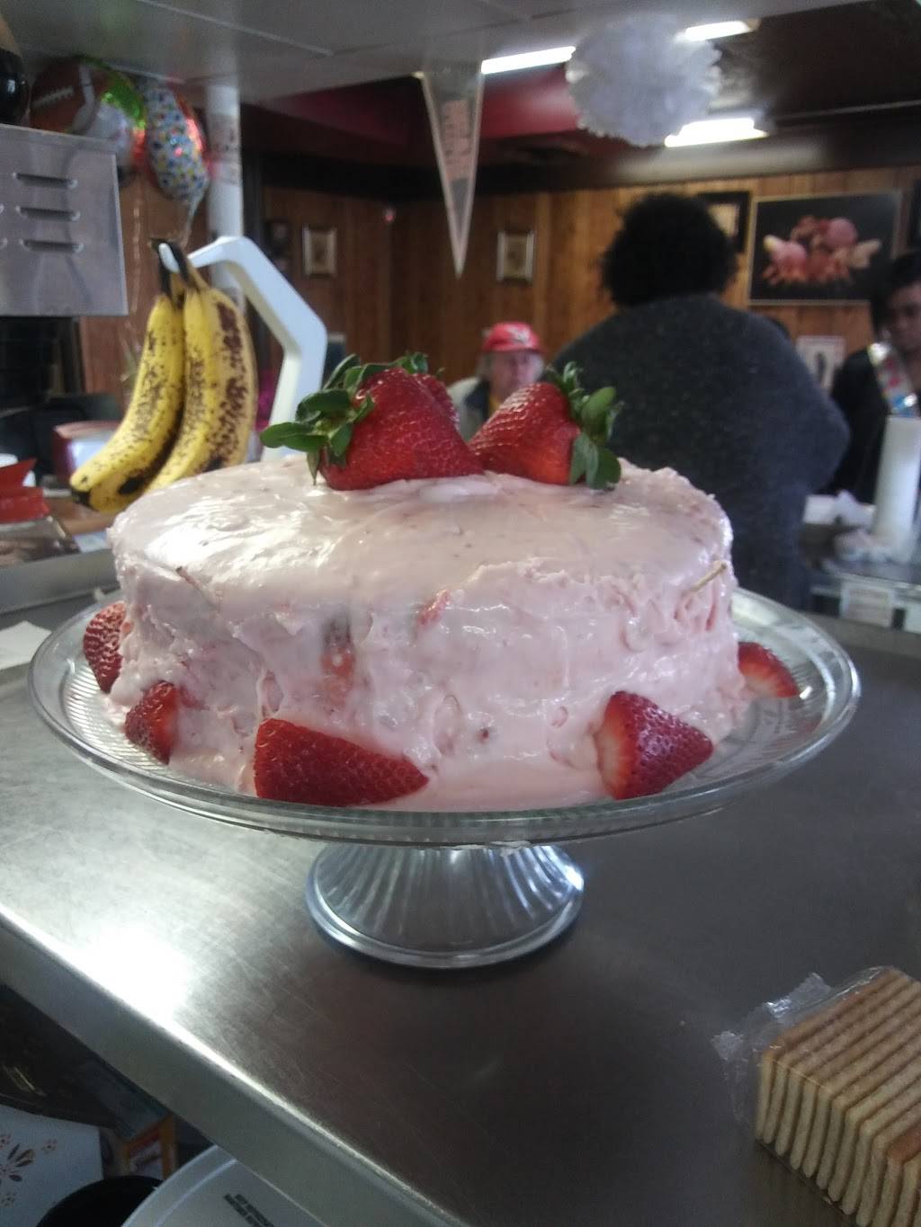 Grips Grill | restaurant | 115 Springfield St, Dayton, OH 45403, USA | 9379387574 OR +1 937-938-7574