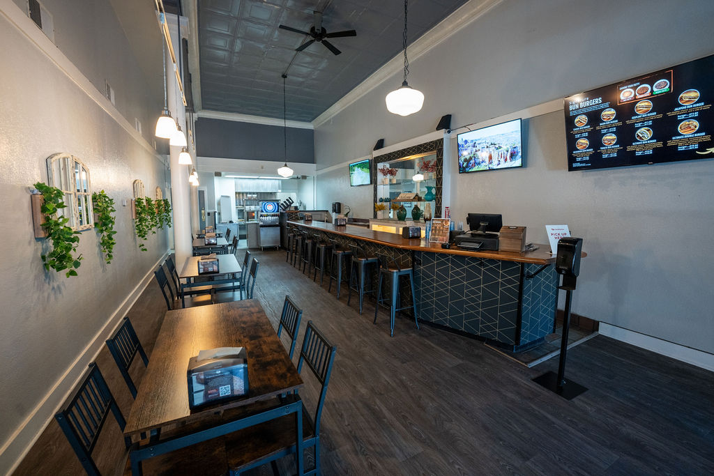 Bun Burger | restaurant | 230 W 3rd St, Chico, CA 95928, USA | 5303993992 OR +1 530-399-3992