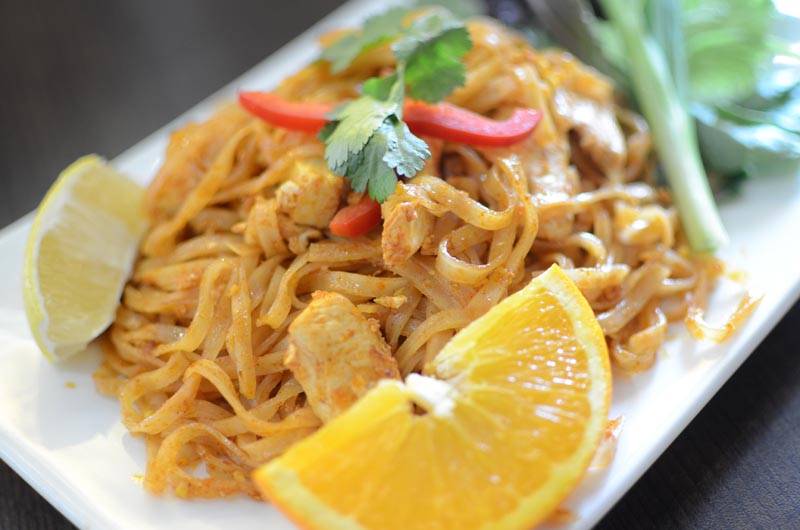 Thai One On Express | restaurant | 2889 St Clair Ave E, East York, ON M4B 1N5, Canada | 4167511000 OR +1 416-751-1000