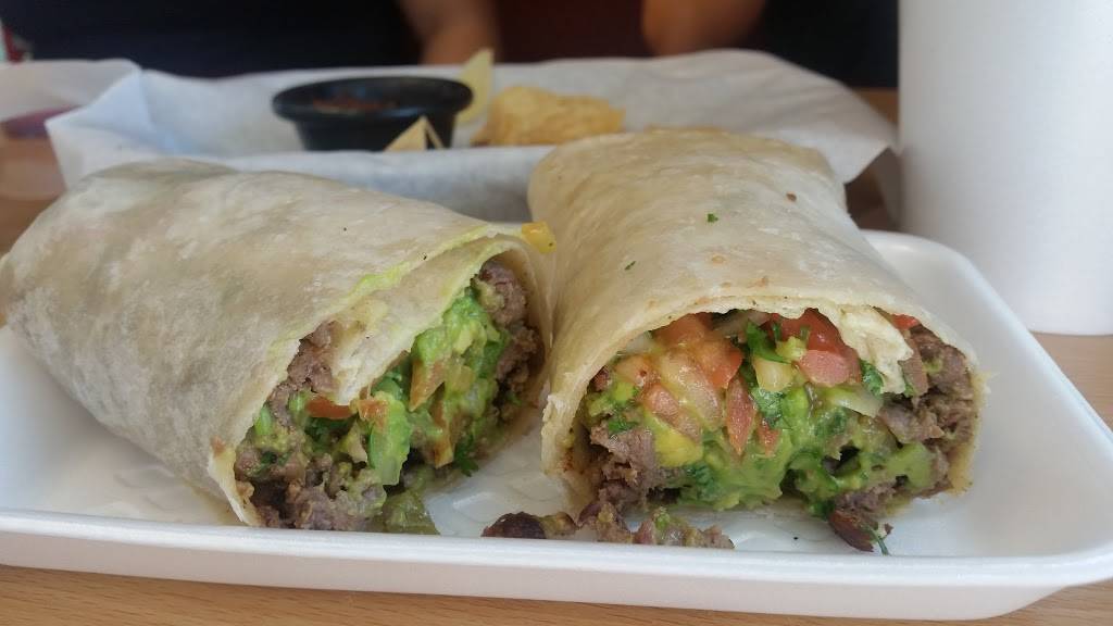 Villas | restaurant | 900 Loughborough Dr, Merced, CA 95348, USA | 2097223447 OR +1 209-722-3447