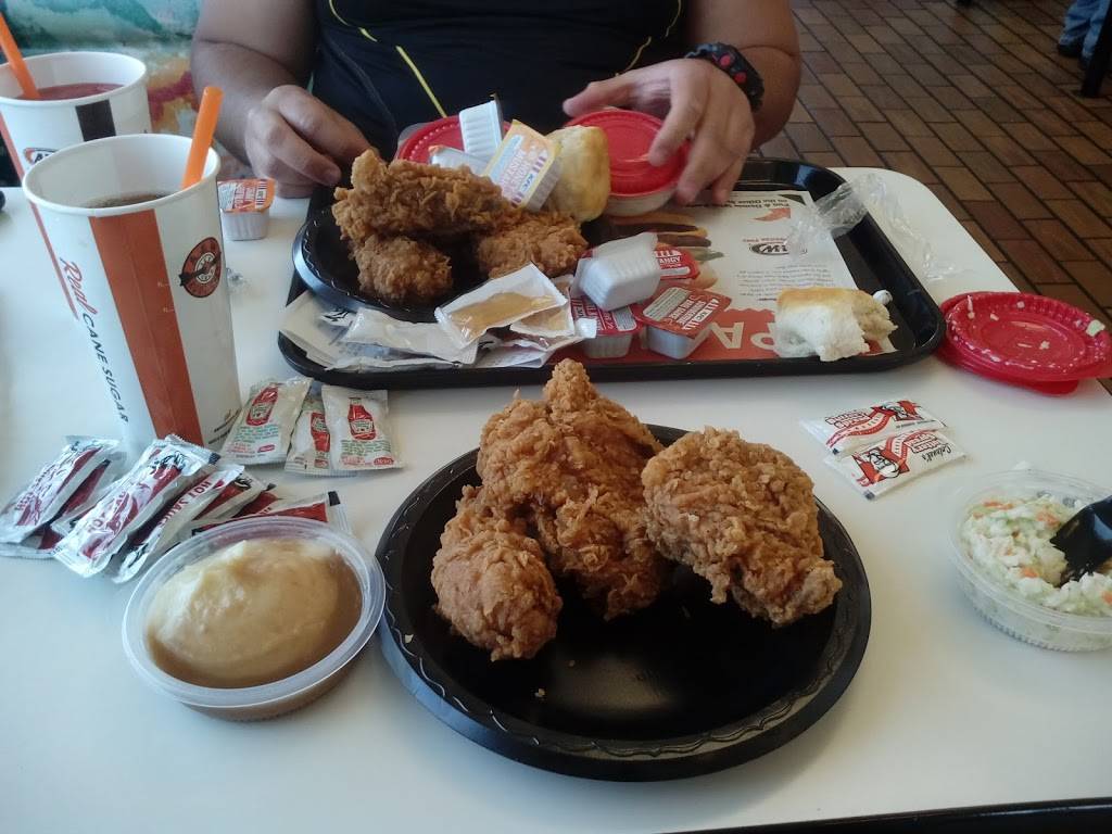 KFC | restaurant | 132 N Redwood Rd, Salt Lake City, UT 84116, USA | 8013648650 OR +1 801-364-8650