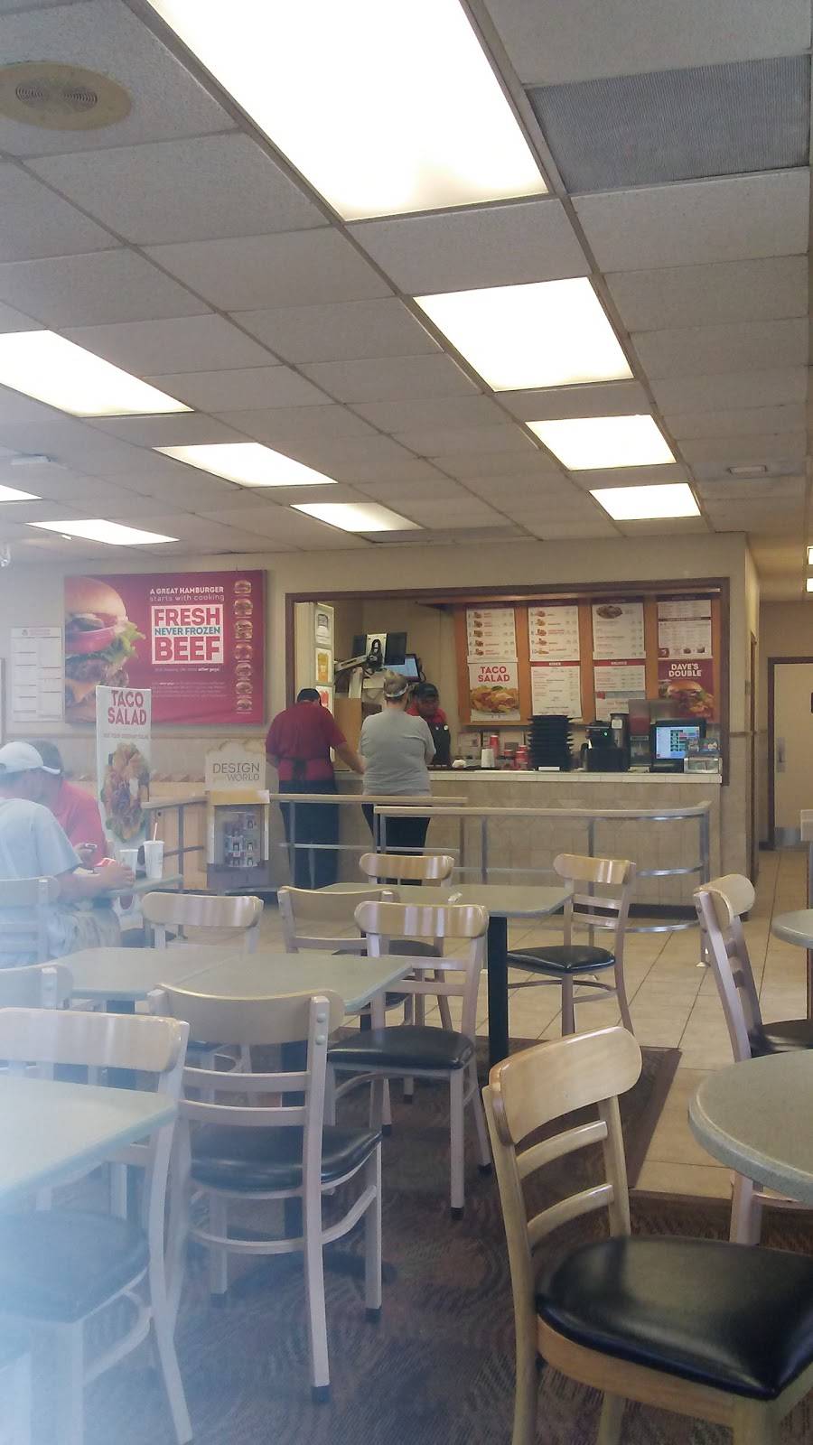 Wendys | restaurant | 836 N Commerce Ave, Front Royal, VA 22630, USA | 5406366857 OR +1 540-636-6857