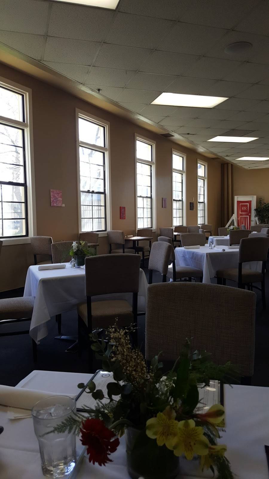 Plates Cafe | restaurant | 14 Business Park Way # 149, Sacramento, CA 95828, USA | 9163812233 OR +1 916-381-2233