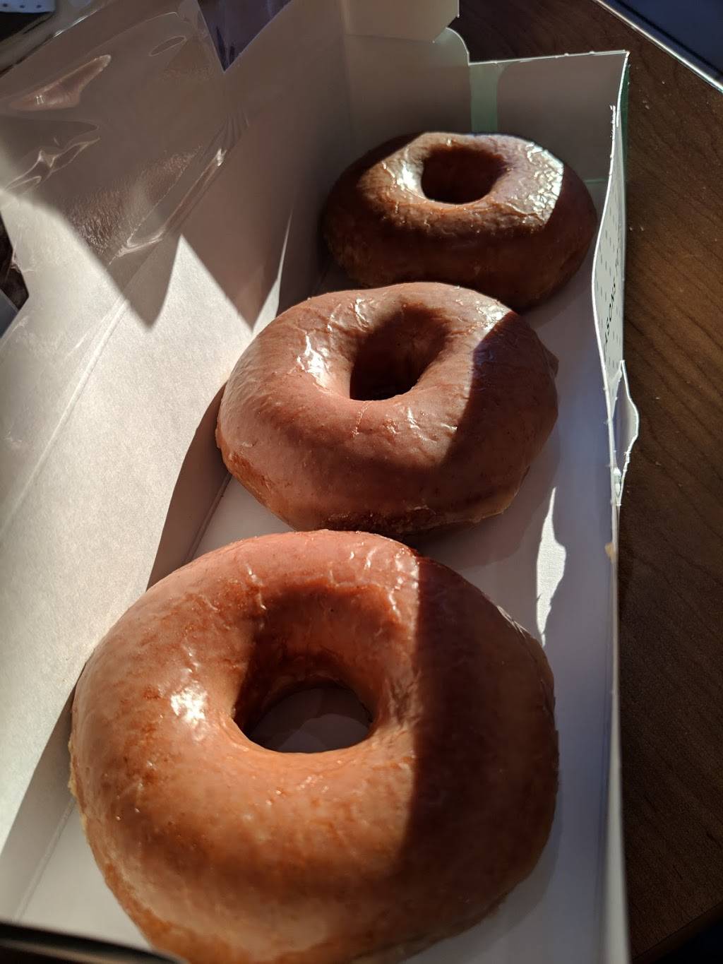 Krispy Kreme | bakery | 2128 W Brandon Blvd, Brandon, FL 33511, USA | 8135711395 OR +1 813-571-1395