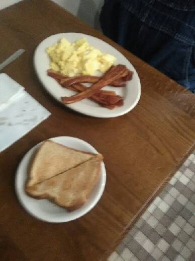 Rocks Place | restaurant | 501 Lincolnway W, Mishawaka, IN 46544, USA | 5742555862 OR +1 574-255-5862