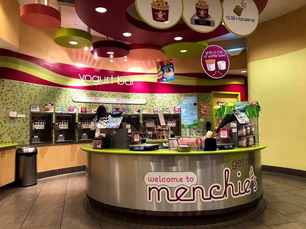 Menchies Frozen Yogurt | bakery | 24201 Valencia Blvd Suite 3446, Valencia, CA 91355, USA | 6612603900 OR +1 661-260-3900