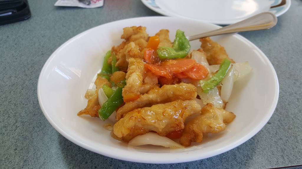 Woodlands Cafe | restaurant | 2527 Canada Blvd, Glendale, CA 91208, USA | 8185490537 OR +1 818-549-0537