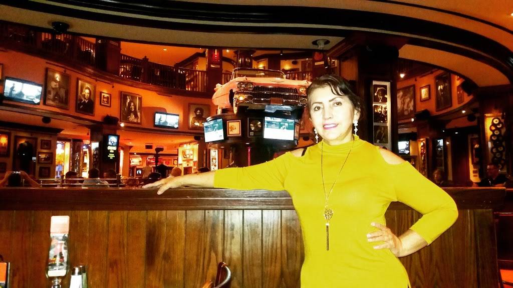 Hard Rock Cafe | restaurant | 6050 Universal Blvd, Orlando, FL 32819, USA | 4073517625 OR +1 407-351-7625
