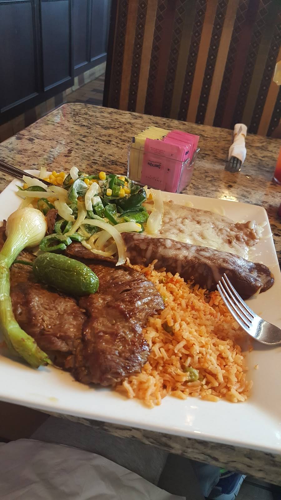 El Pescador | restaurant | 9849 Atlantic Ave # P, South Gate, CA 90280, USA | 3235694993 OR +1 323-569-4993